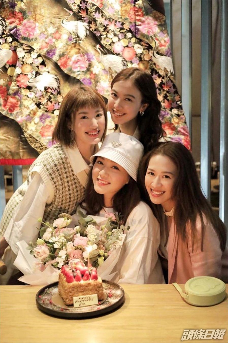 朱千雪、湯洛雯、岑杏賢等好姊妹皆有着落，但Angel並未急於物色男友。